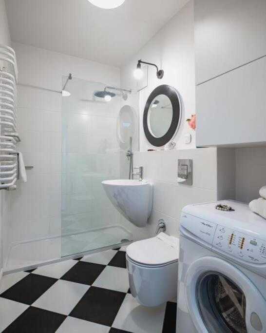 Central Warsaw Apartment - Great Location - City View- Slominskiego Екстер'єр фото